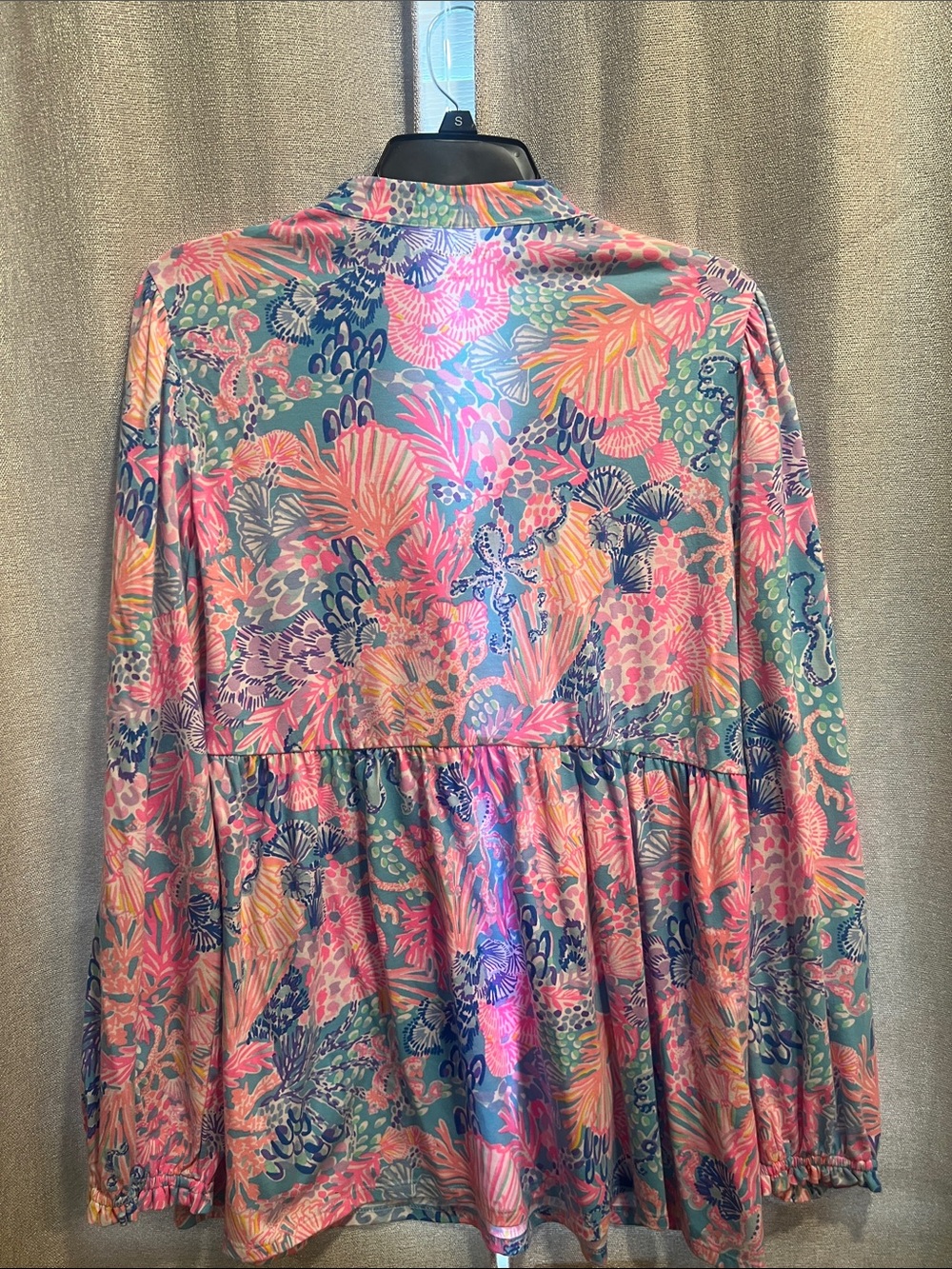Lilly Pulitzer Floral V-Neck Peplum Blouse in Pink & Teal - Picture 5 of 5